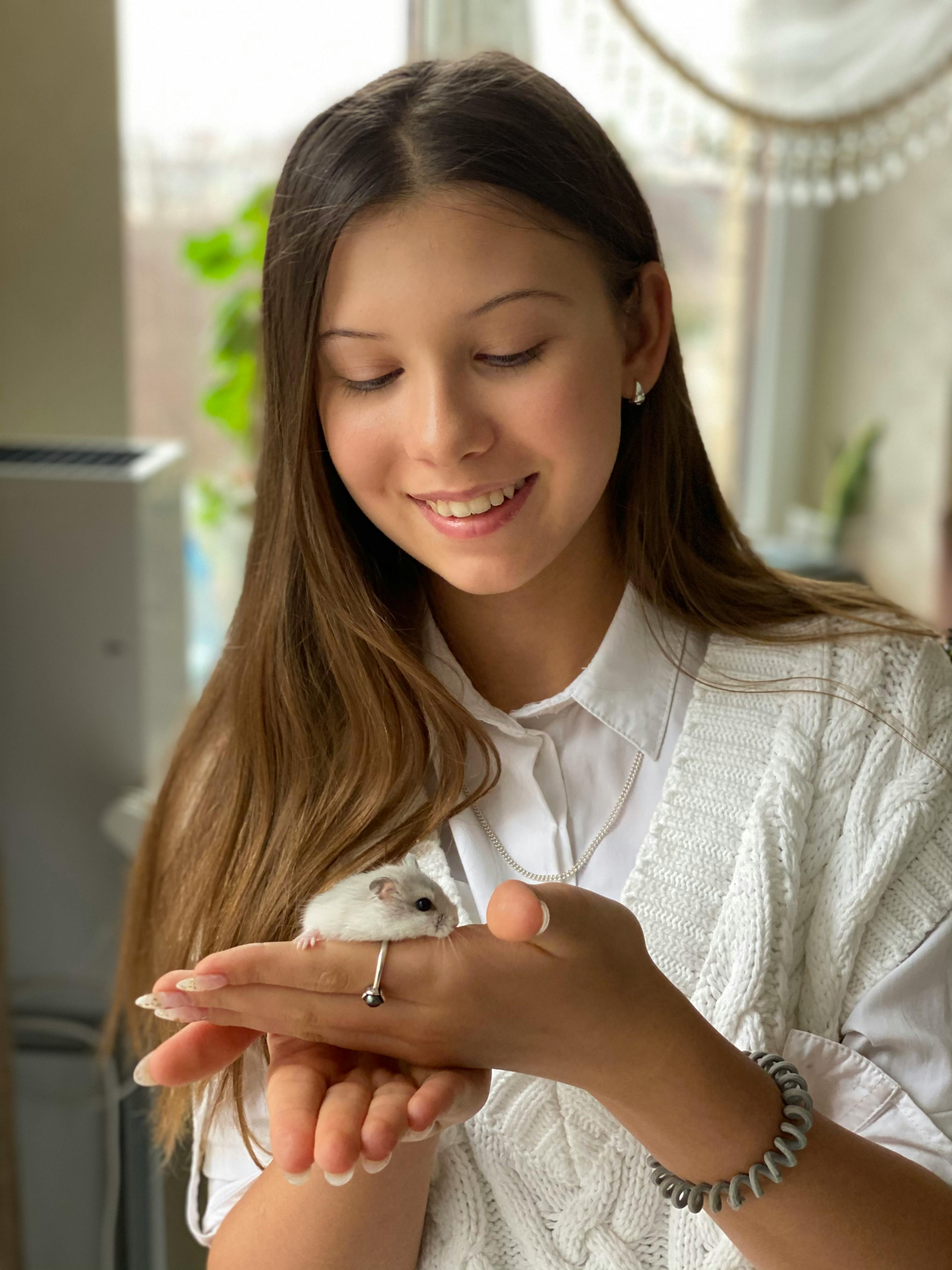 Discover Effective Ways to Decide on Gerbils vs. Hamsters in 2025!